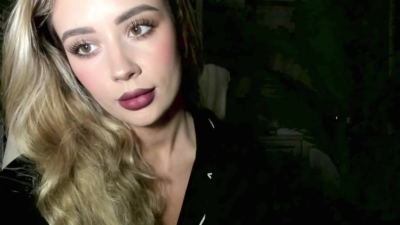 AnnaPopy Live Sex December 25, 2025