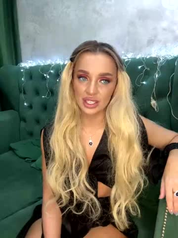 Darina_ Live Sex December 25, 2025