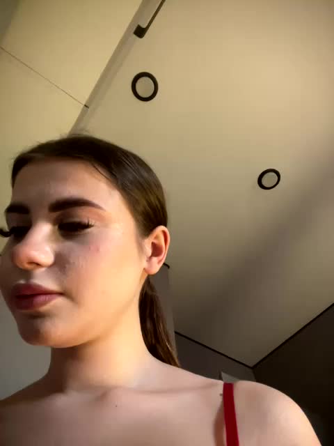 Vik04ka Live Sex December 25, 2025