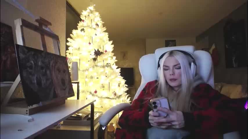 tinykylie Live Sex December 25, 2025