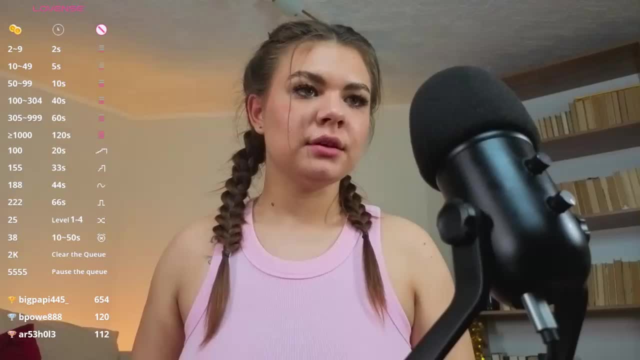 MiaMoonn Live Sex December 25, 2025