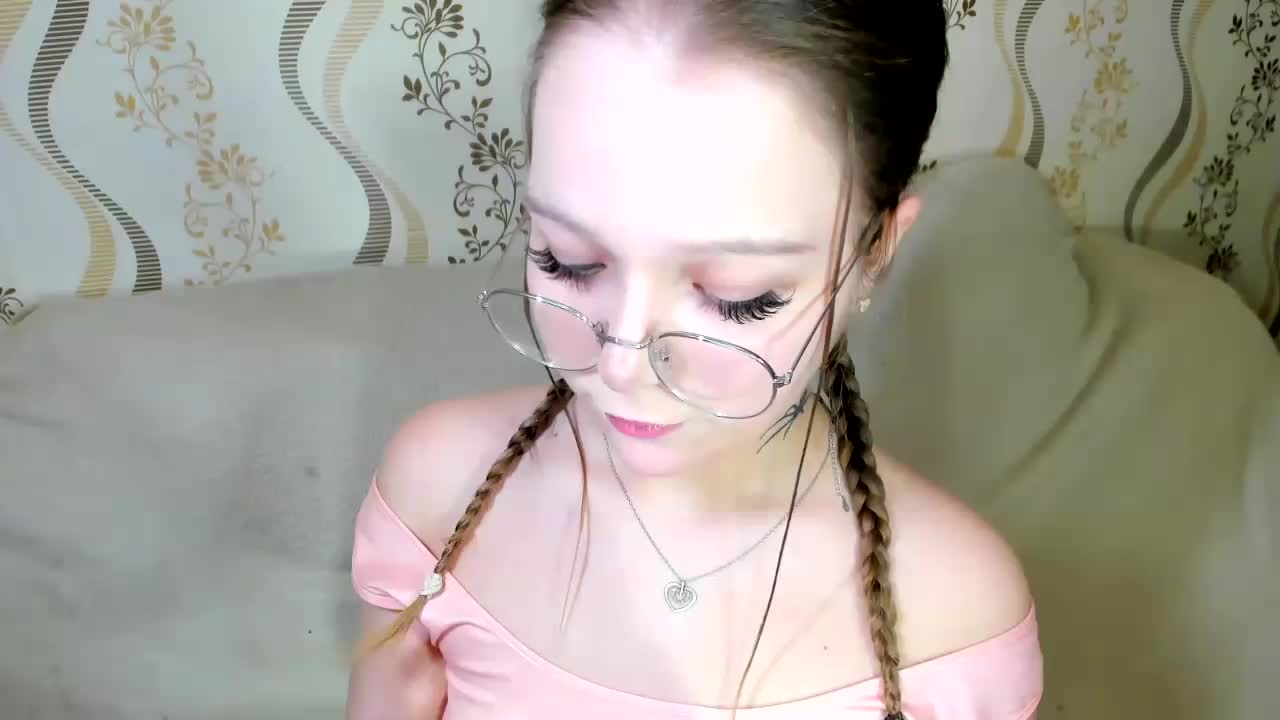 MelMooon Live Sex December 25, 2025