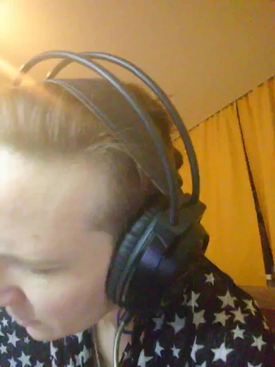 Magretta_Dering Live Sex December 26, 2025