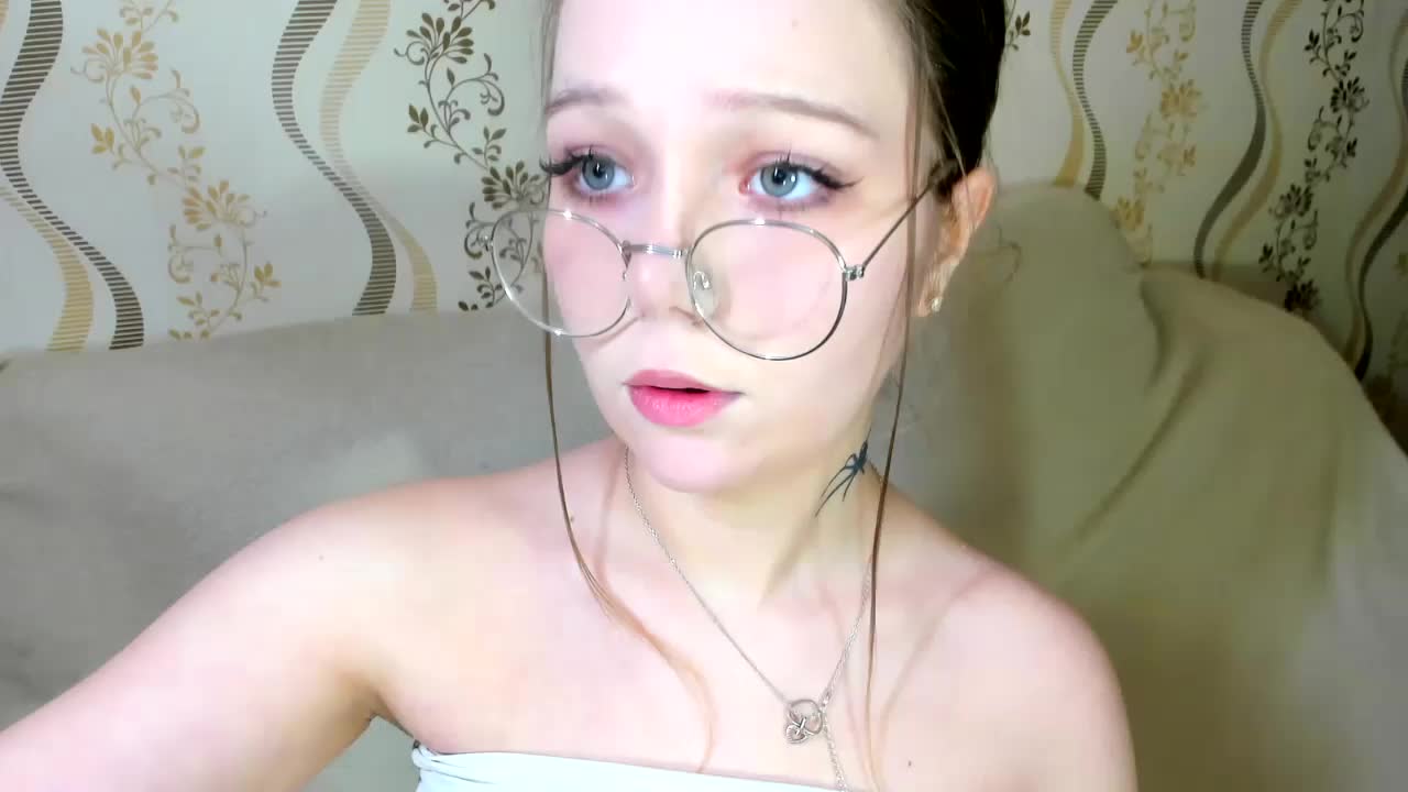 MelMooon Live Sex December 26, 2025