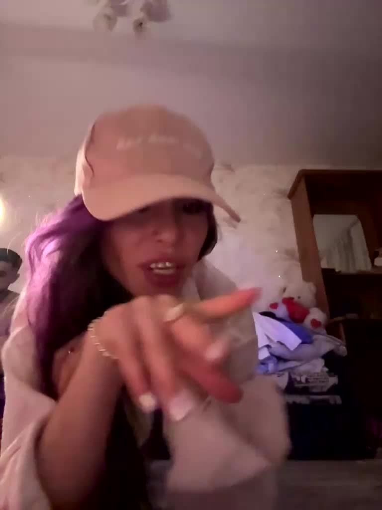 VIP17CoupleDream Live Sex December 26, 2025