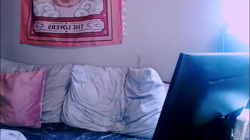 alien_bella Live Sex December 26, 2025
