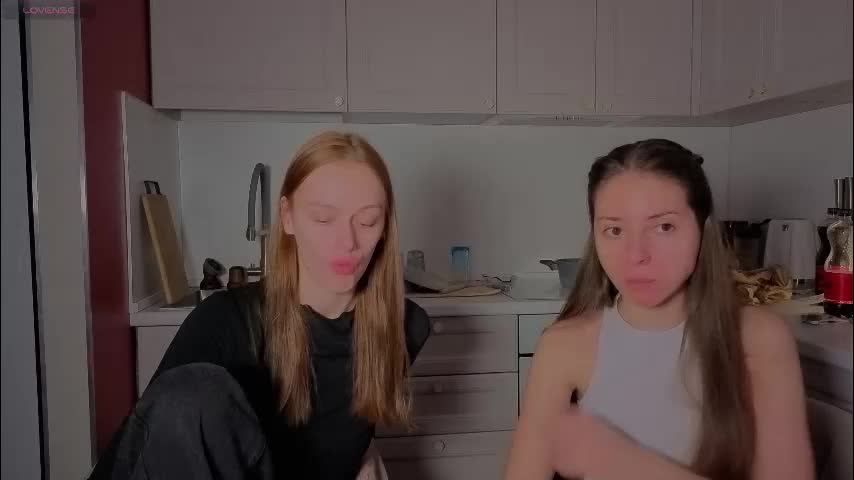 ihavepaws33 Live Sex December 26, 2025