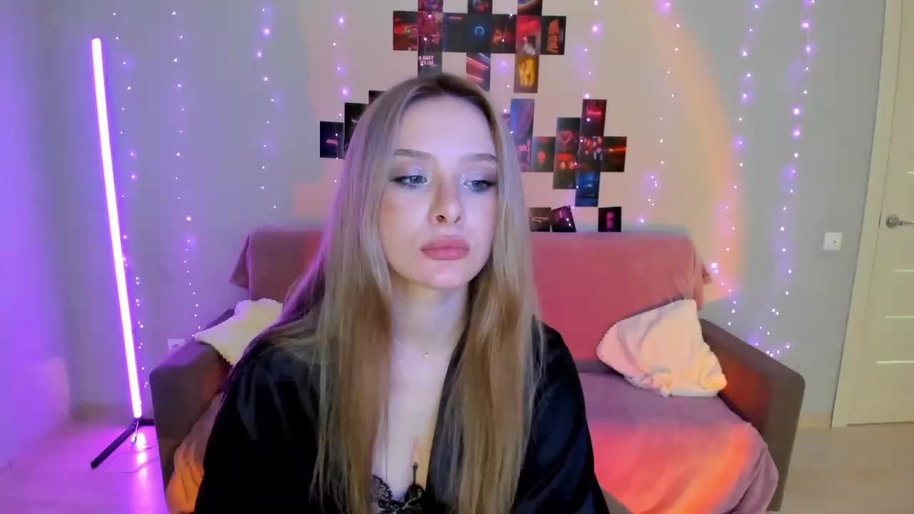 Suzie-Q69 Live Sex December 27, 2025