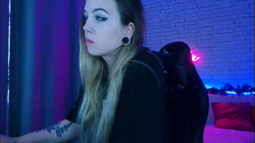 _crazybee_ Live Sex December 27, 2025