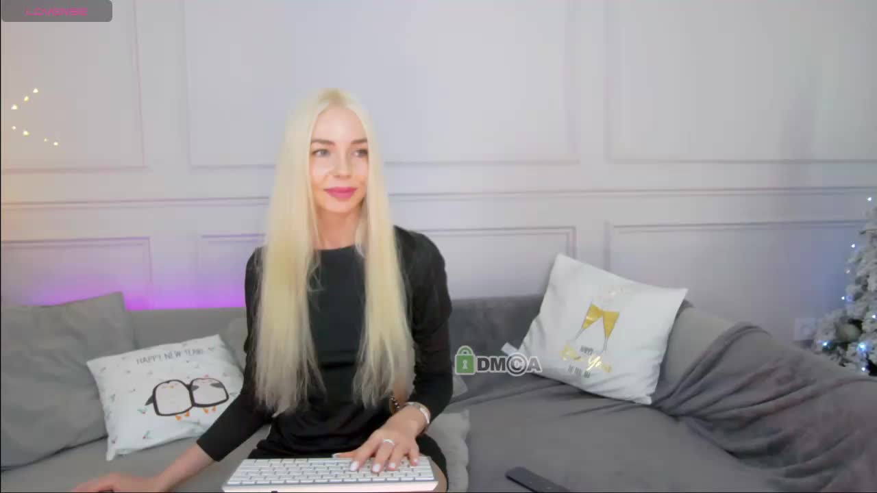 WhiteGirl-one Live Sex December 27, 2025