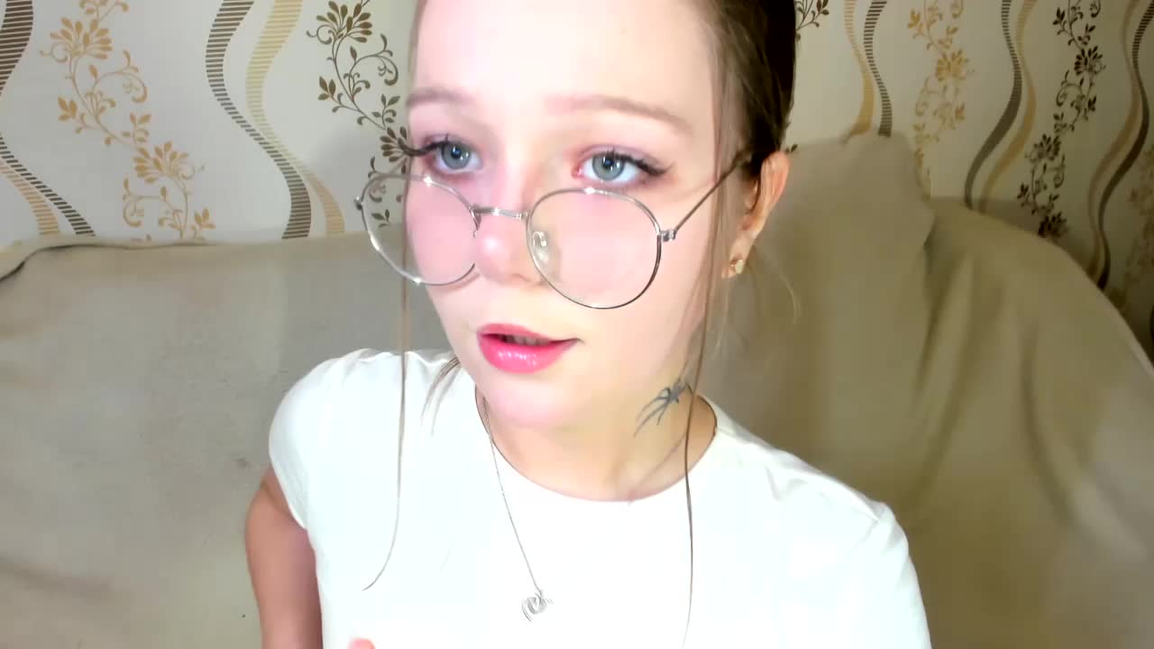 MelMooon Live Sex December 28, 2025