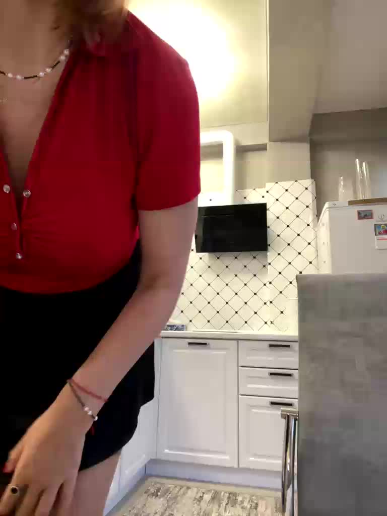 Pink-Lips Live Sex December 28, 2025