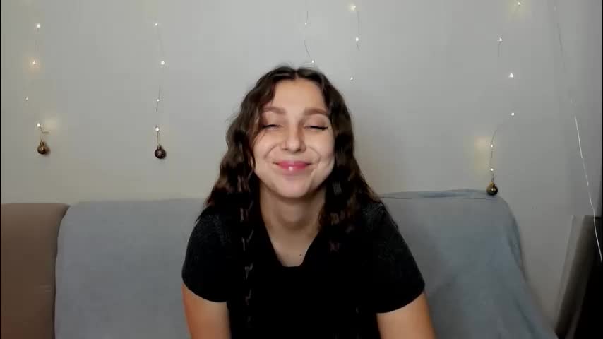 sinthiahug Live Sex December 28, 2025