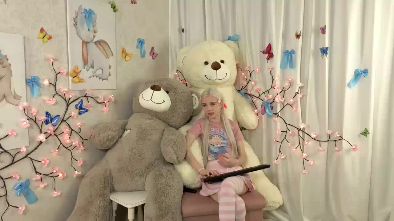 ViollaDream Live Sex December 28, 2025