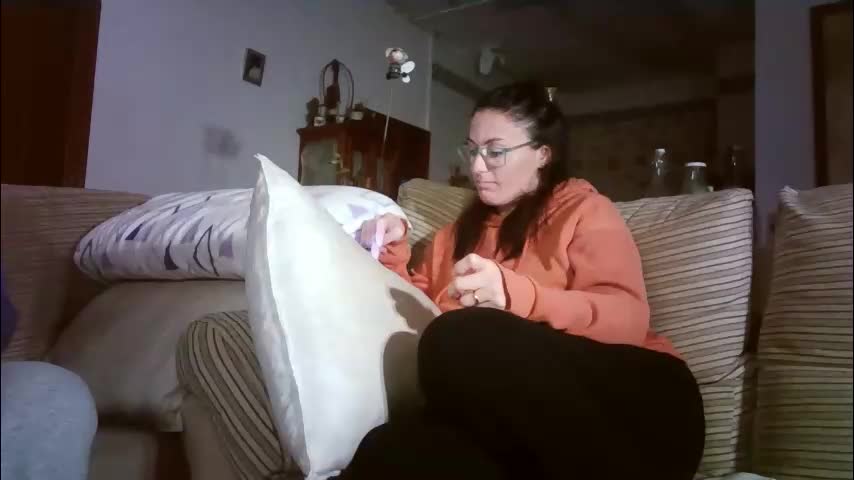 lolahueso Live Sex December 28, 2025