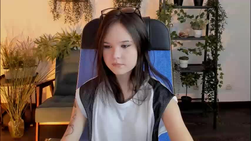 elainebeness Live Sex December 28, 2025