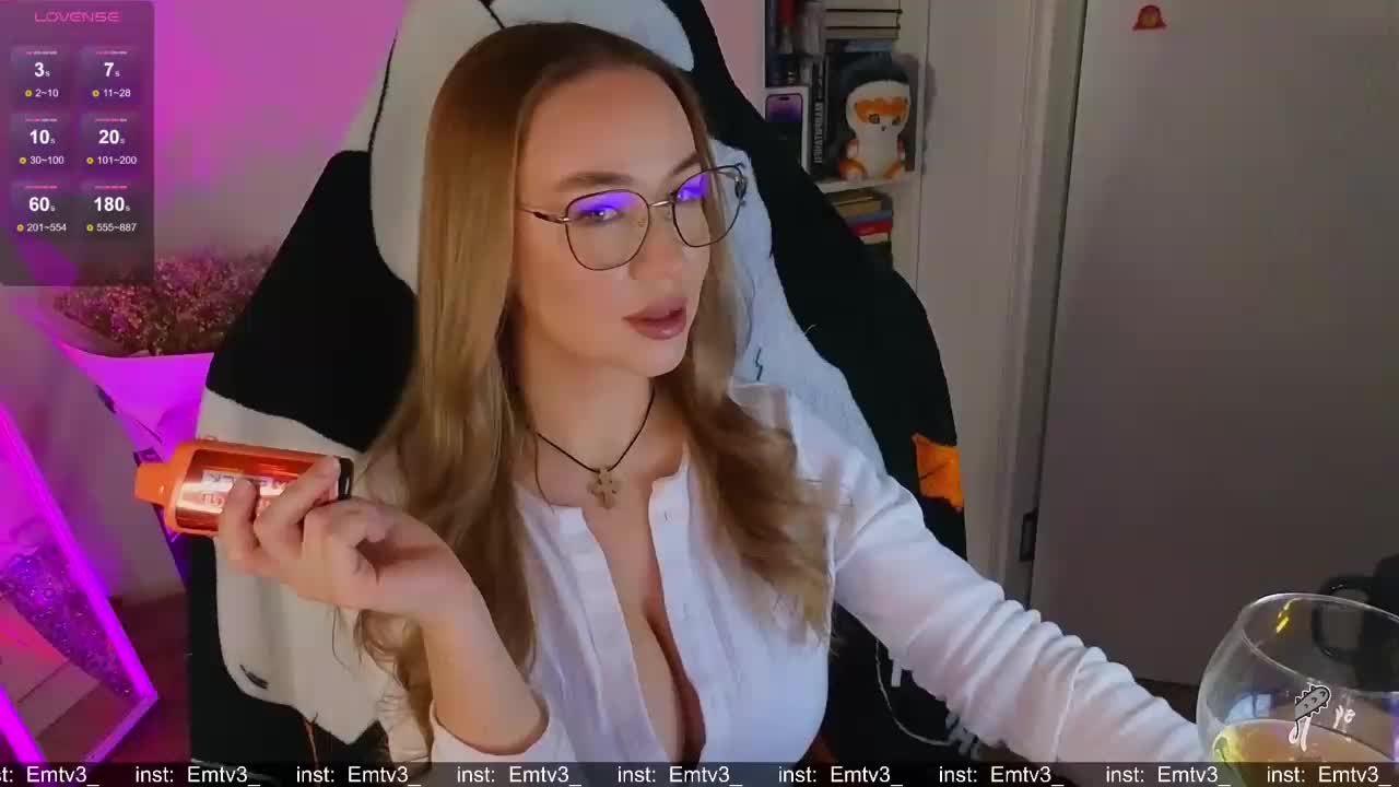 Emili1- Live Sex December 28, 2025