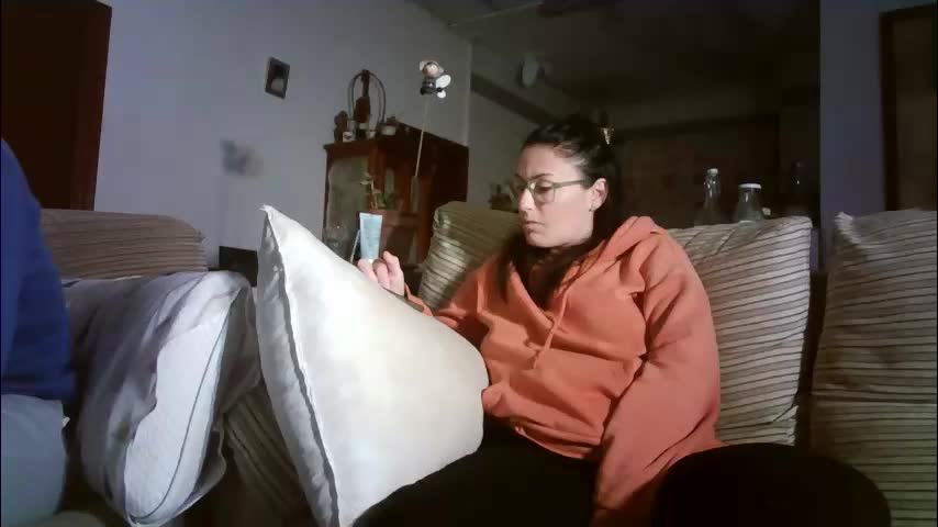 lolahueso Live Sex December 28, 2025