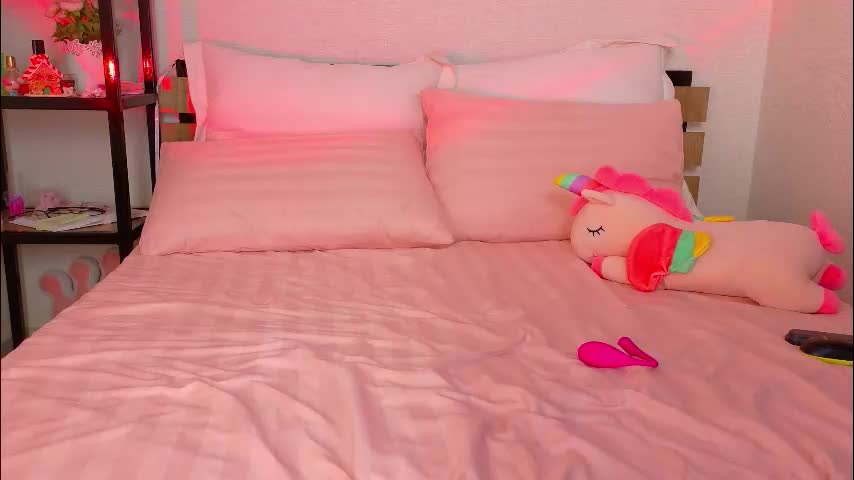 lovely_poppy Live Sex December 28, 2025