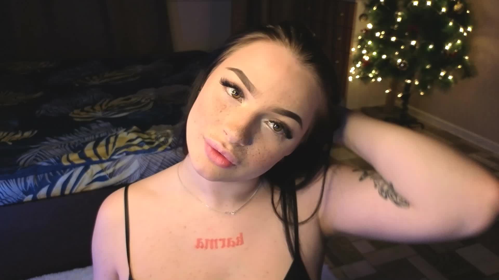 LisaAndDenis Live Sex December 28, 2025