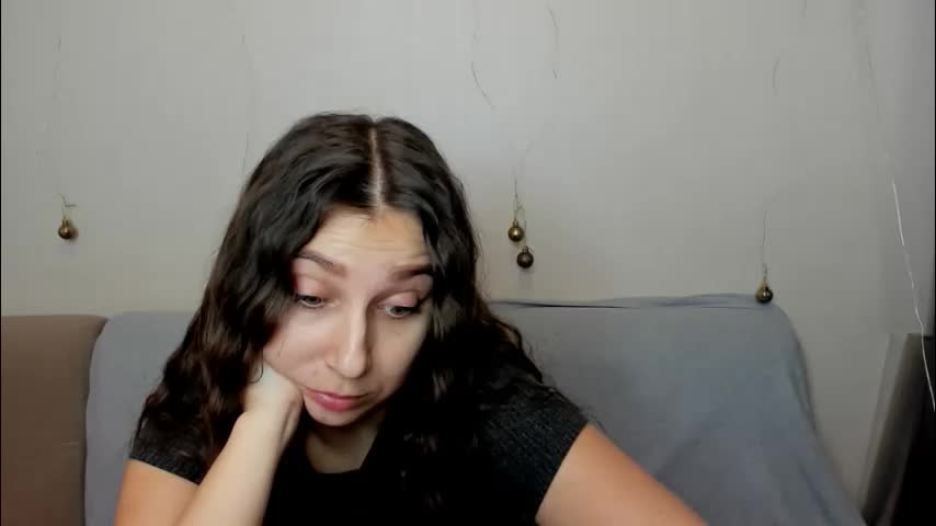 sinthiahug Live Sex December 28, 2025