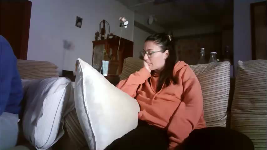 lolahueso Live Sex December 28, 2025