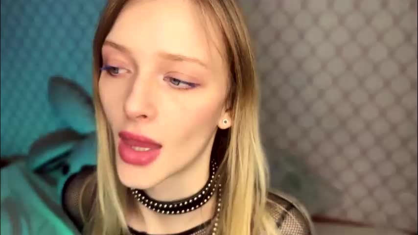 darlingdarinka Live Sex December 28, 2025