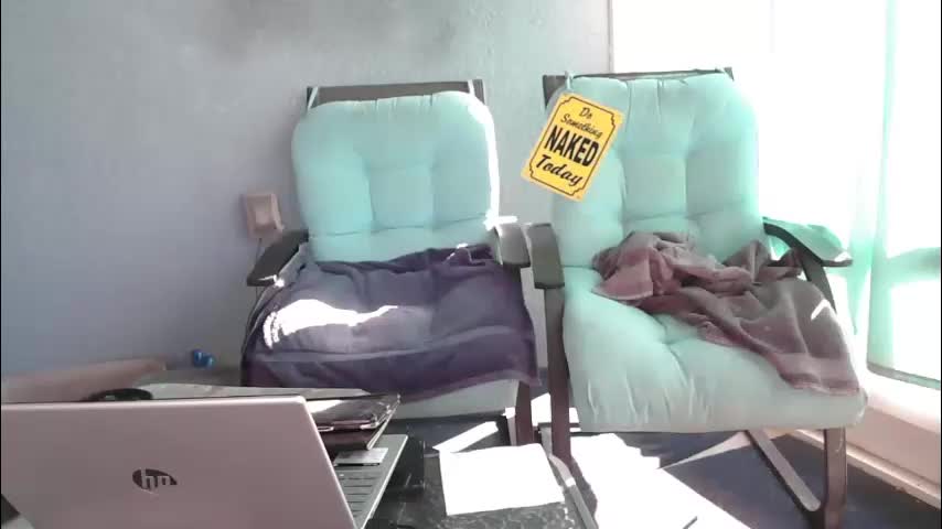 smallpenisbigtongue Live Sex December 28, 2025