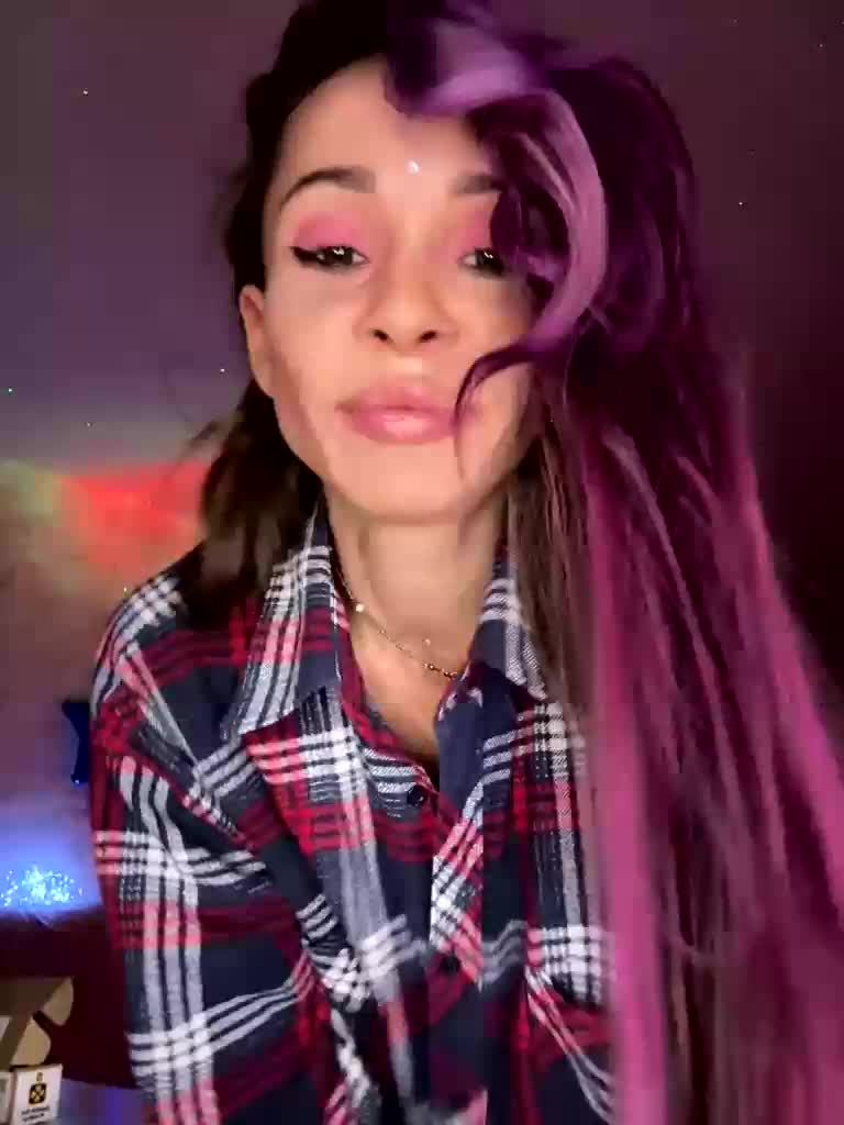 VIP17CoupleDream Live Sex December 28, 2025