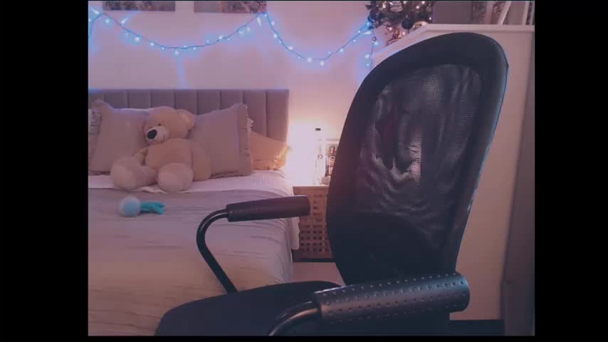 julialiones Live Sex December 29, 2025