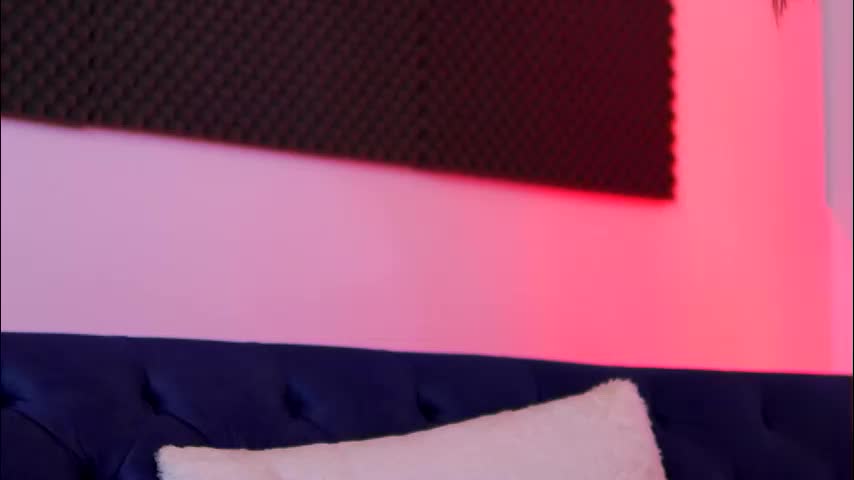 ellieredd Live Sex December 29, 2025