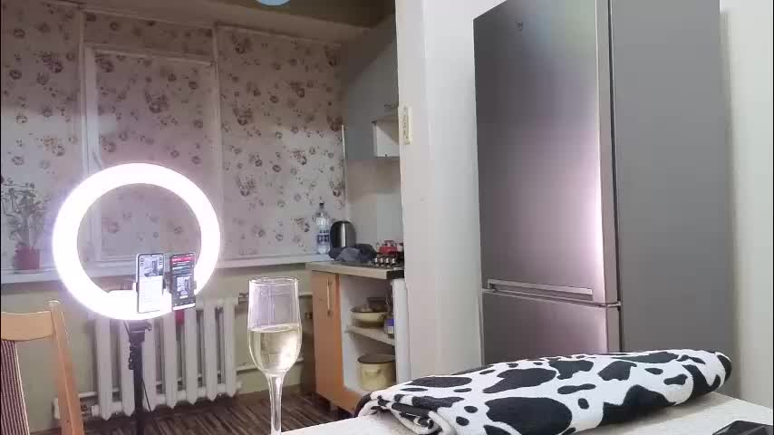 best_ass2000 Live Sex December 29, 2025