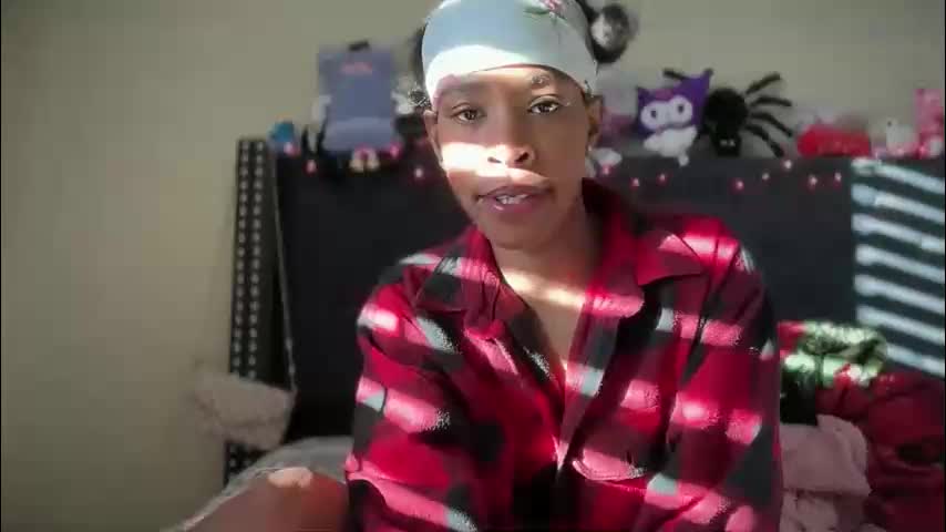 cum2charmxx Live Sex December 29, 2025