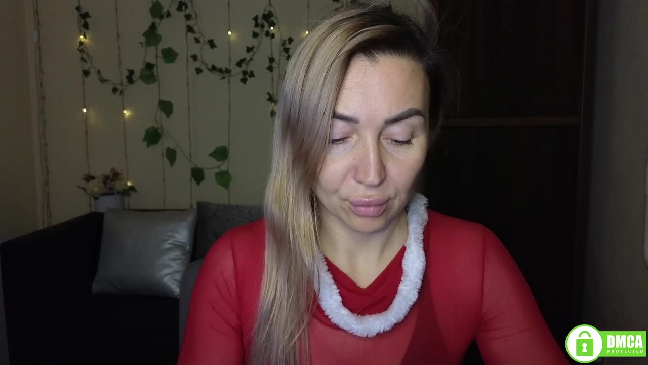 Jullyblondkiss Live Sex December 29, 2025