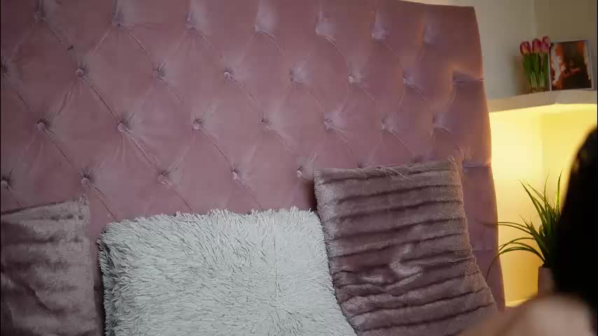 maiamini Live Sex December 29, 2025