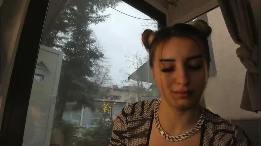 ella_vee Live Sex January 6, 2026