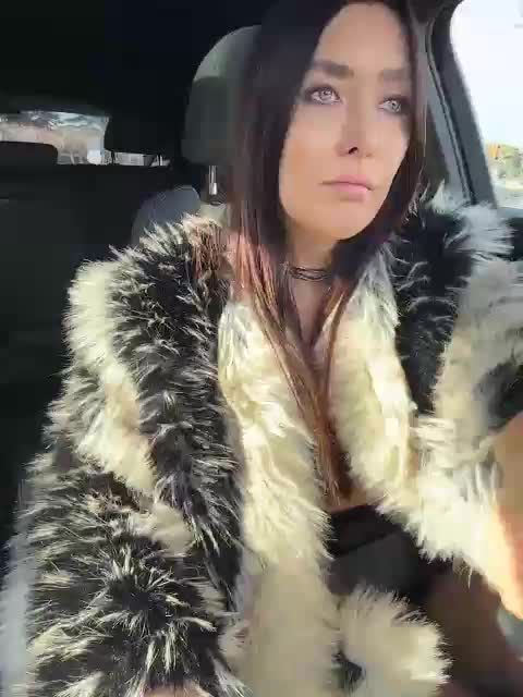 Marianna_ Live Sex January 6, 2026