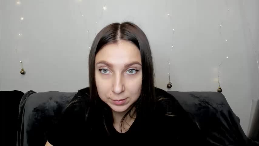 sinthiahug Live Sex January 6, 2026