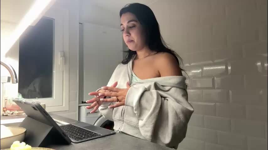 _elena_barra Live Sex January 6, 2026
