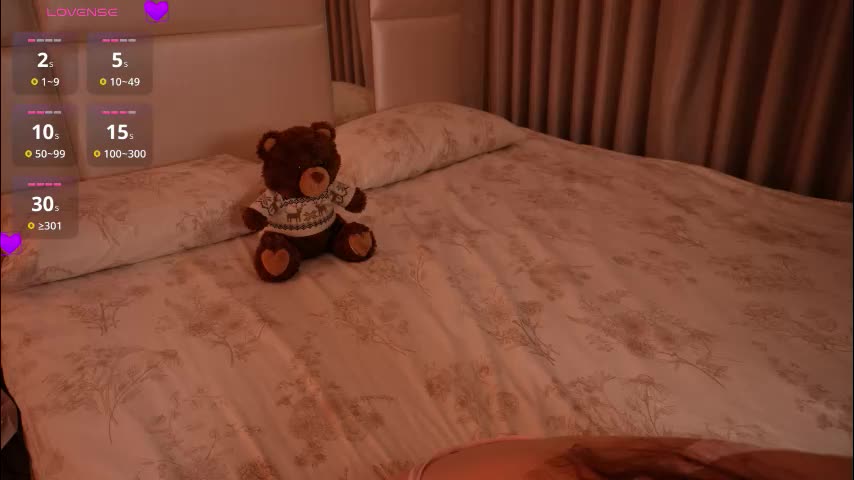 lilly_colins Live Sex January 6, 2026