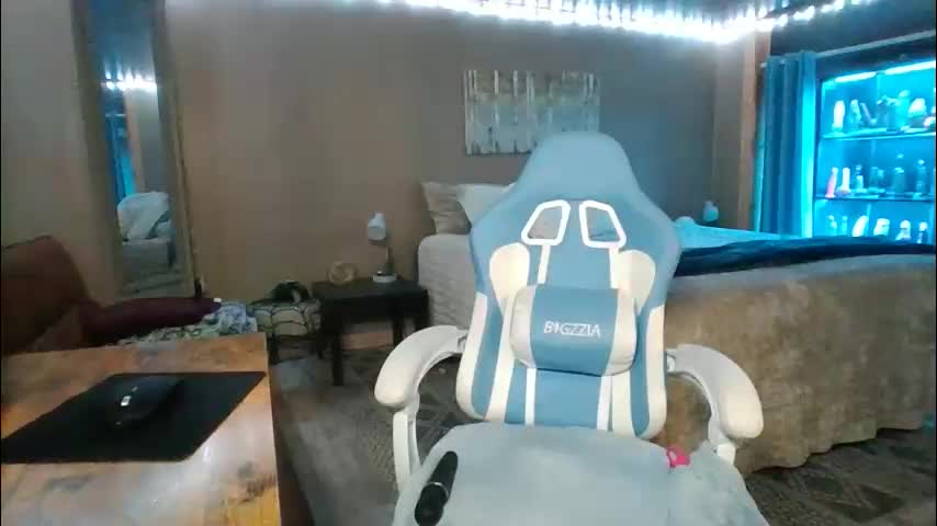 mavismable Live Sex January 6, 2026