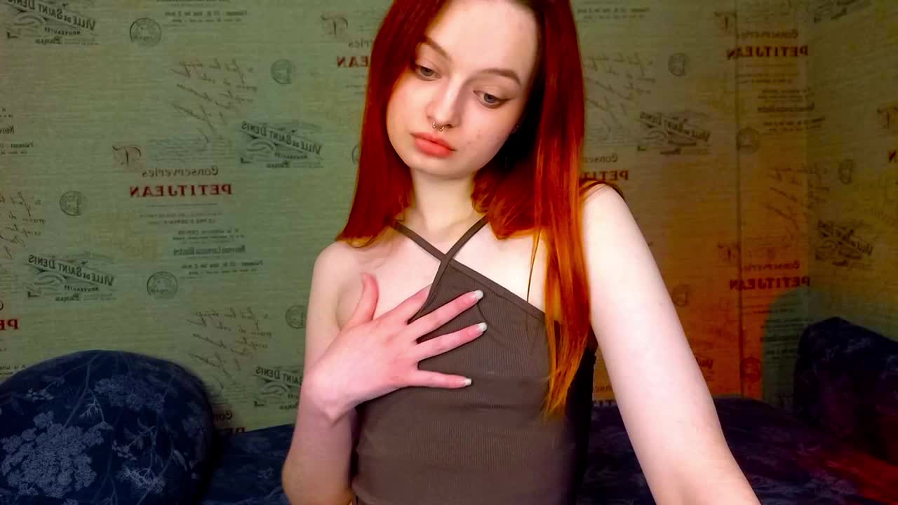 emiless Live Sex January 6, 2026