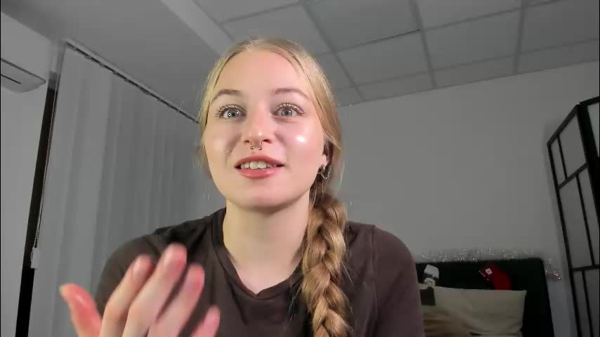 mia_meows Live Sex January 6, 2026