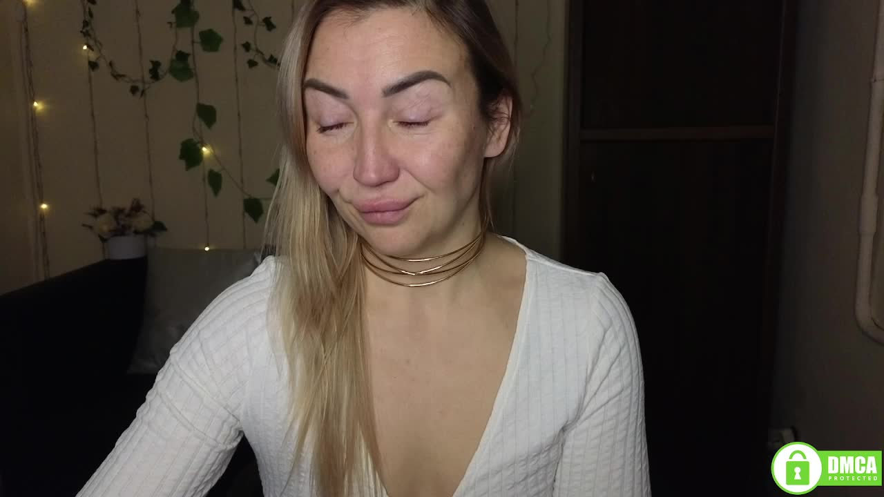 Jullyblondkiss Live Sex January 7, 2026