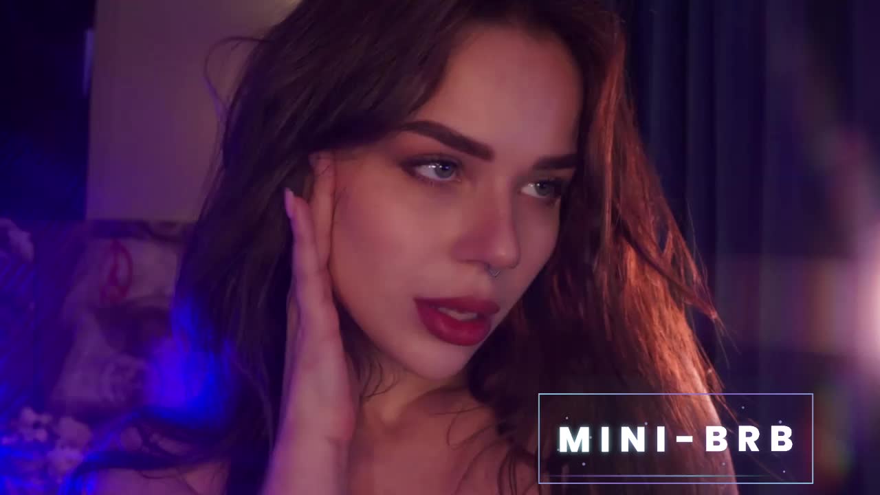 MiniNika Live Sex January 7, 2026