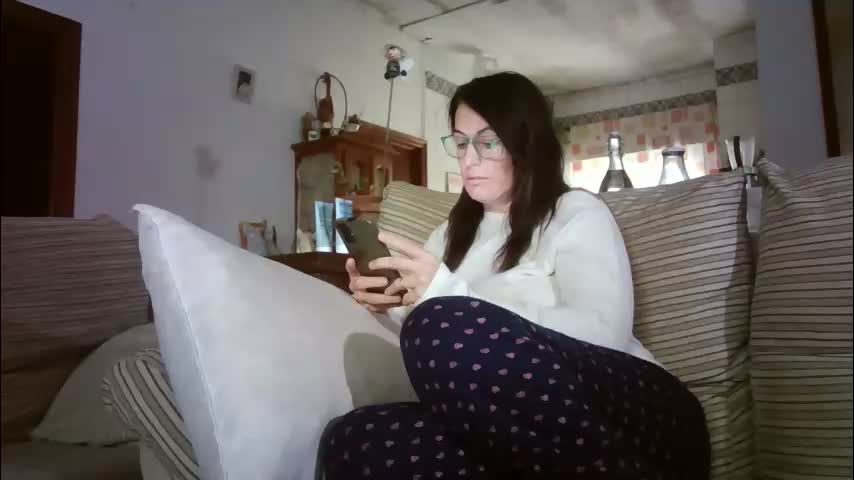 lolahueso Live Sex January 7, 2026