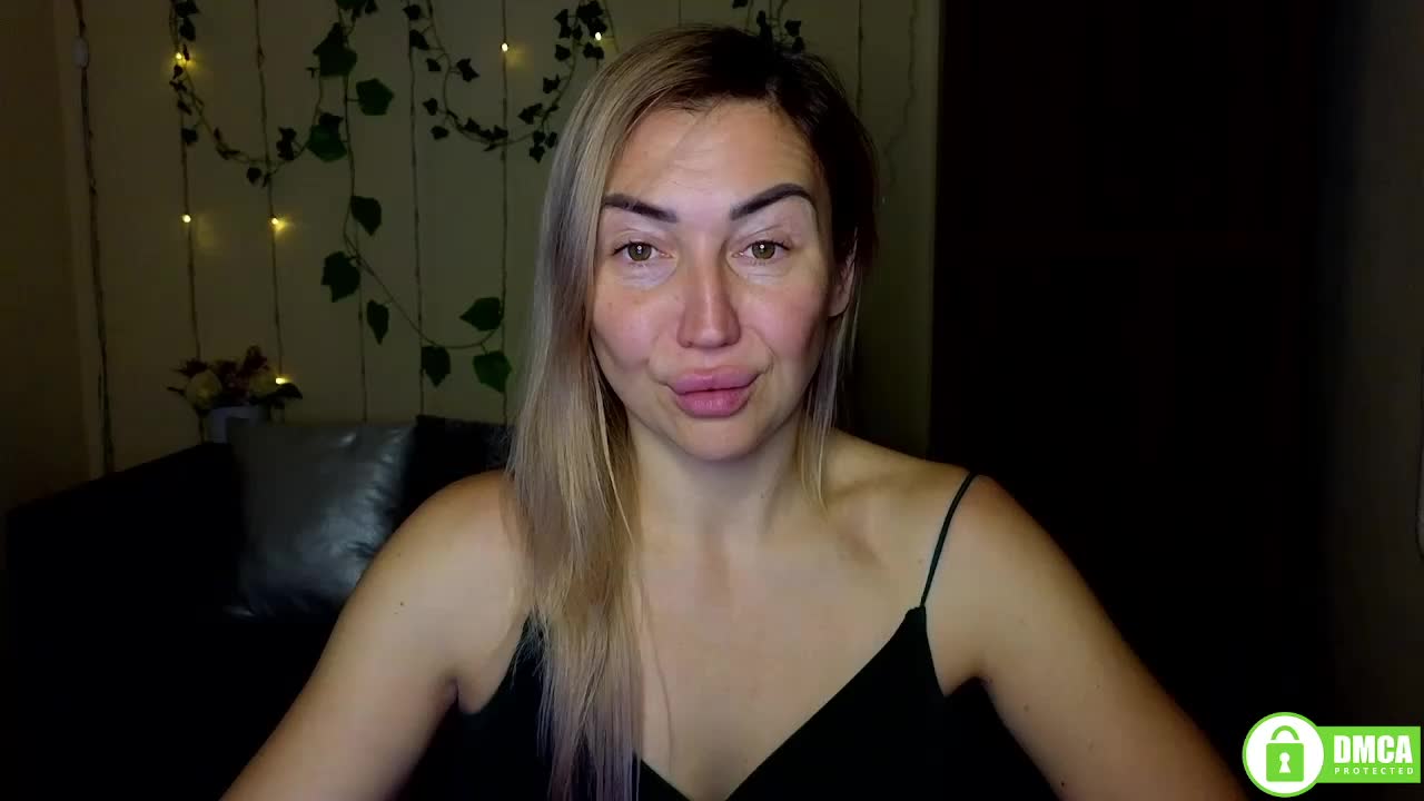 Jullyblondkiss Live Sex January 7, 2026