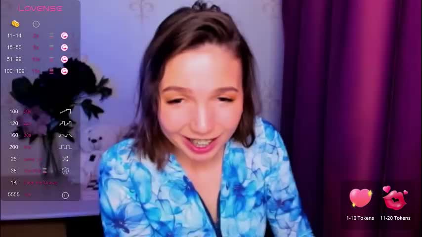 kindhazelhere_ Live Sex January 7, 2026