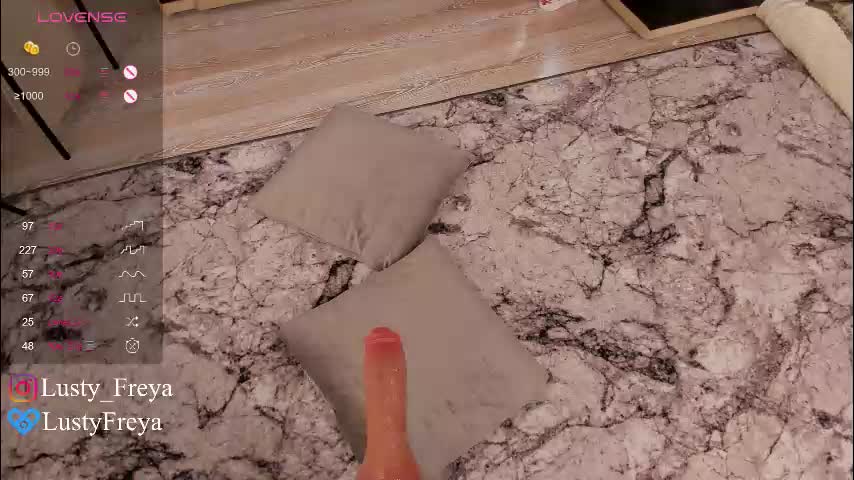 lusty_freya Live Sex January 7, 2026