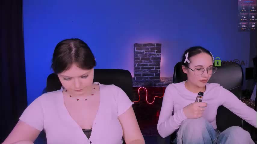 mona_cloud Live Sex January 7, 2026